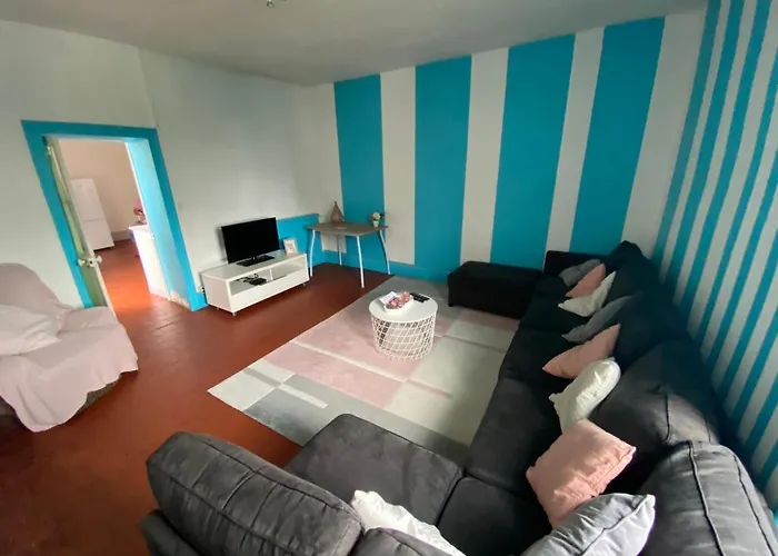 Appart 6/7 Pers Dans Grande Maison Et Cour Privative